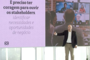 Pedro Paro, CEO da Humanizadas, palestra na abertura do evento Melhores para o Brasil