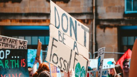 Sob pressão política, grandes bancos americanos abandonam aliança climática