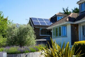 Empresa britânica facilita o compartilhamento de energia solar