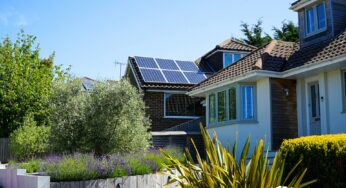 Empresa britânica cria programa de compartilhamento de energia solar