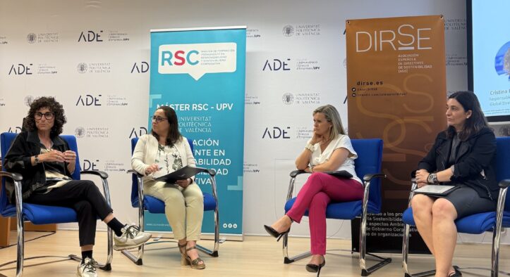 A dupla materialidade como vantagem competitiva: um olhar além da regulação